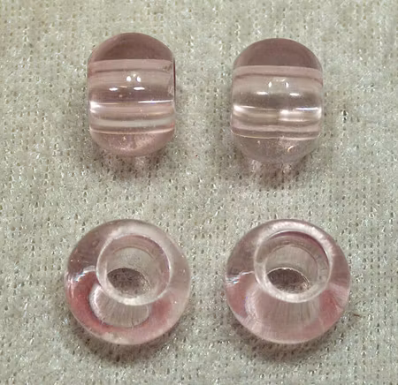 Slät glaspärla, rundad, ljusrosa