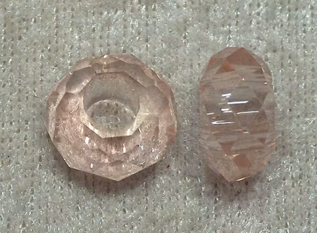 Facetterad rosa med AB glasrondell med stort hål