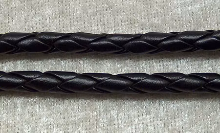 Flätad konstläderrem, svart, 4 mm