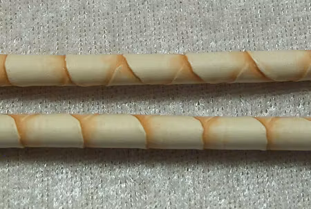 Konstläderrem, ormskinnsmönstrad, 7 mm, gulbeige/orangebeige