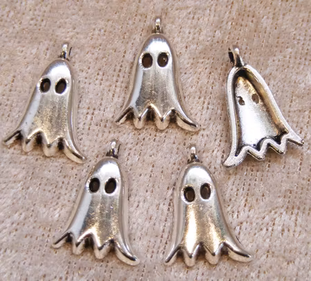 Berlock, spöke, antiksilver