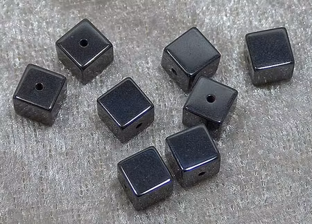 Hematit kub, 6x6x6 mm