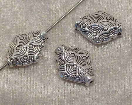 Mellandel, Diamant, antiksilver