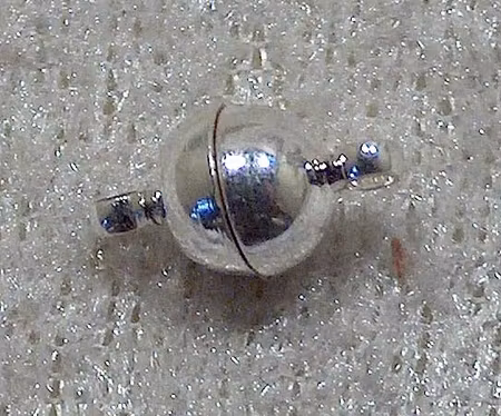 Magnetlås, rund, platinafärgad