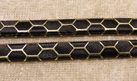 Konstläderrem, platt, svart/grå/silver