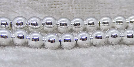 Hematit rund 4 mm, elektropläterad silver