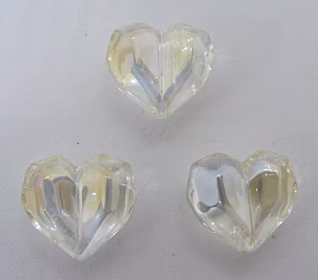Glashjärta, facetterad, elektropläterad transparent