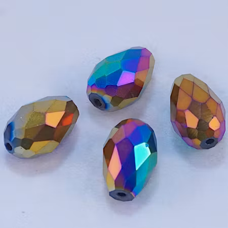 Facetterad och elektropläterad glasdroppe, 15x10 mm