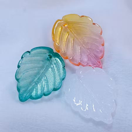 Glaslöv, färgmix, 24x17 mm