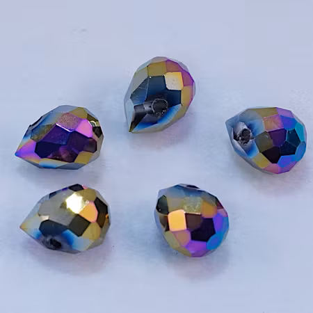 Facetterad droppe, elektropläterad i multifärger, 11,5x8 mm