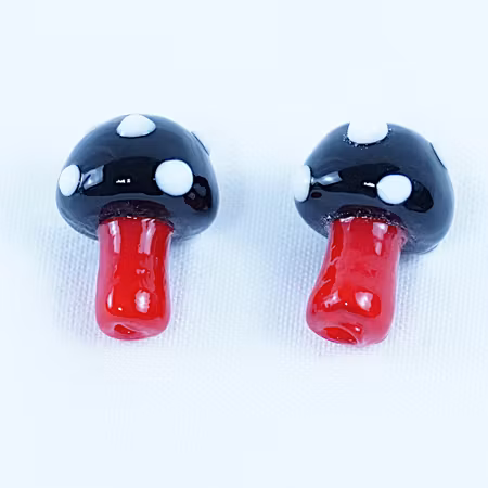 Lampwork, svampar, svart/röd/vit