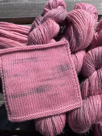 ROSA ELEFANT - 100 gram - 100% Alpakka