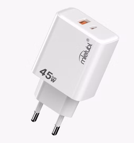⚡ 45W GaN med USB C kabel – Kraftfull laddning i kompakt format Snabb, smidig och effektiv laddning – var du än är.
