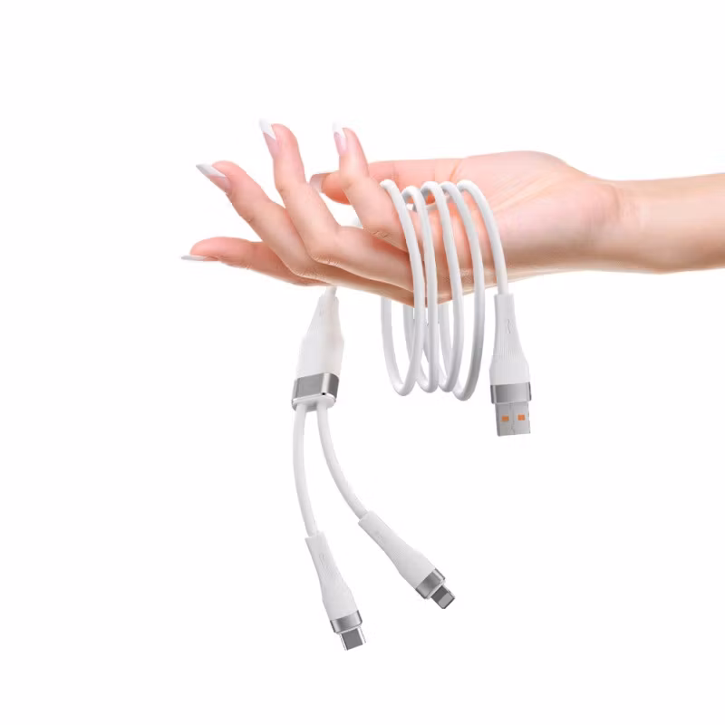 USB-C till USB-C + Lightning Längd: 1,2 m