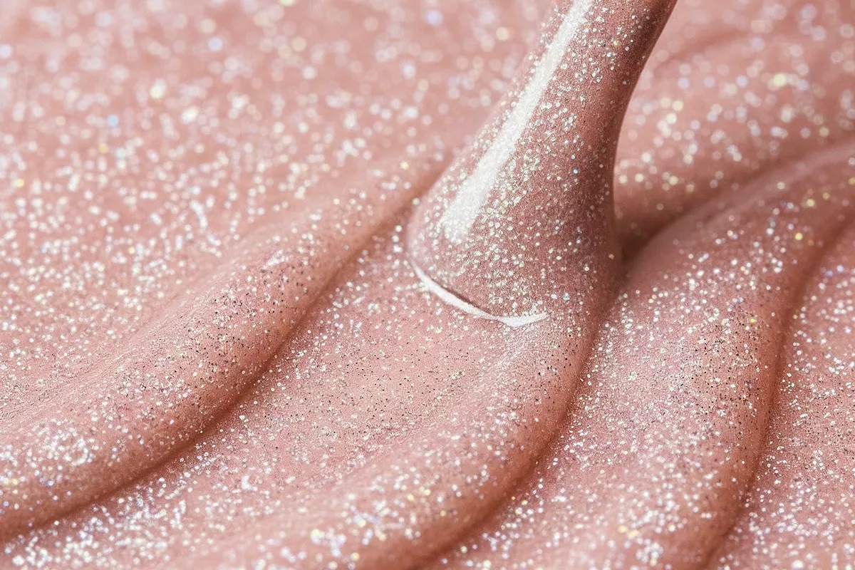 HELLO BASE Aloha Glow 8 ml – Flash-Effect Rubber Base (Shimmer Pink Nude )