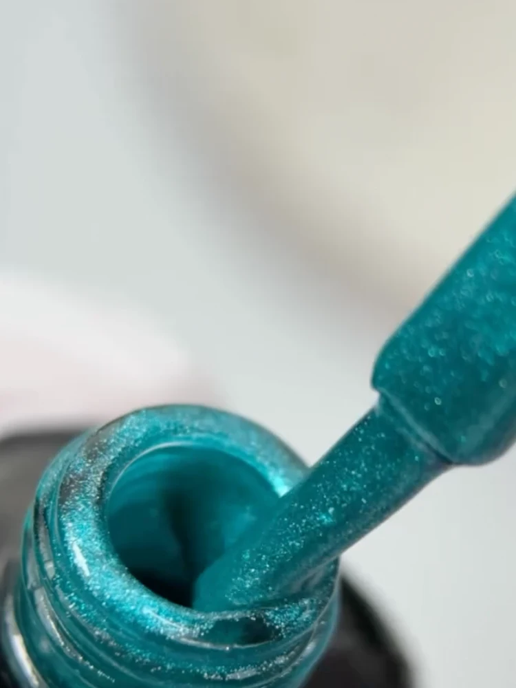 GEL POLISH – No. 395 Cat Eye Siri